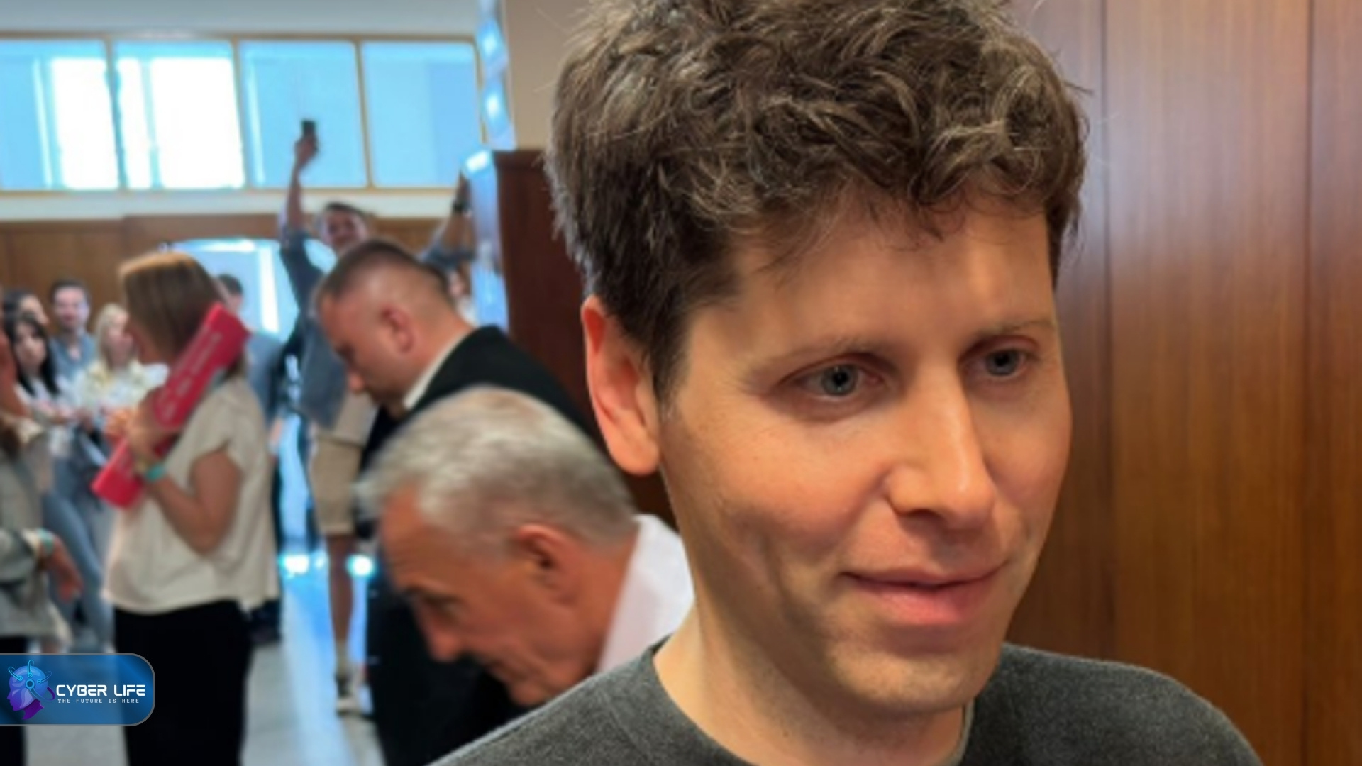 هدف Merge Labs: ایجاد رابط "فقط خواندنی" (Read-Only) مغز برای تعامل با ChatGPT.