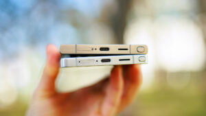 بررسی طراحی بدنه و ظاهر گلکسی اس ۲۵ اولترا | Review of the Galaxy S25 Ultra's body design and appearance