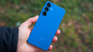 بررسی طراحی بدنه و ظاهر گلکسی اس ۲۵ اولترا | Review of the Galaxy S25 Ultra's body design and appearance