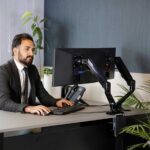 بهترین استند مانیتور ارگو برای بهینه‌سازی میز کار
